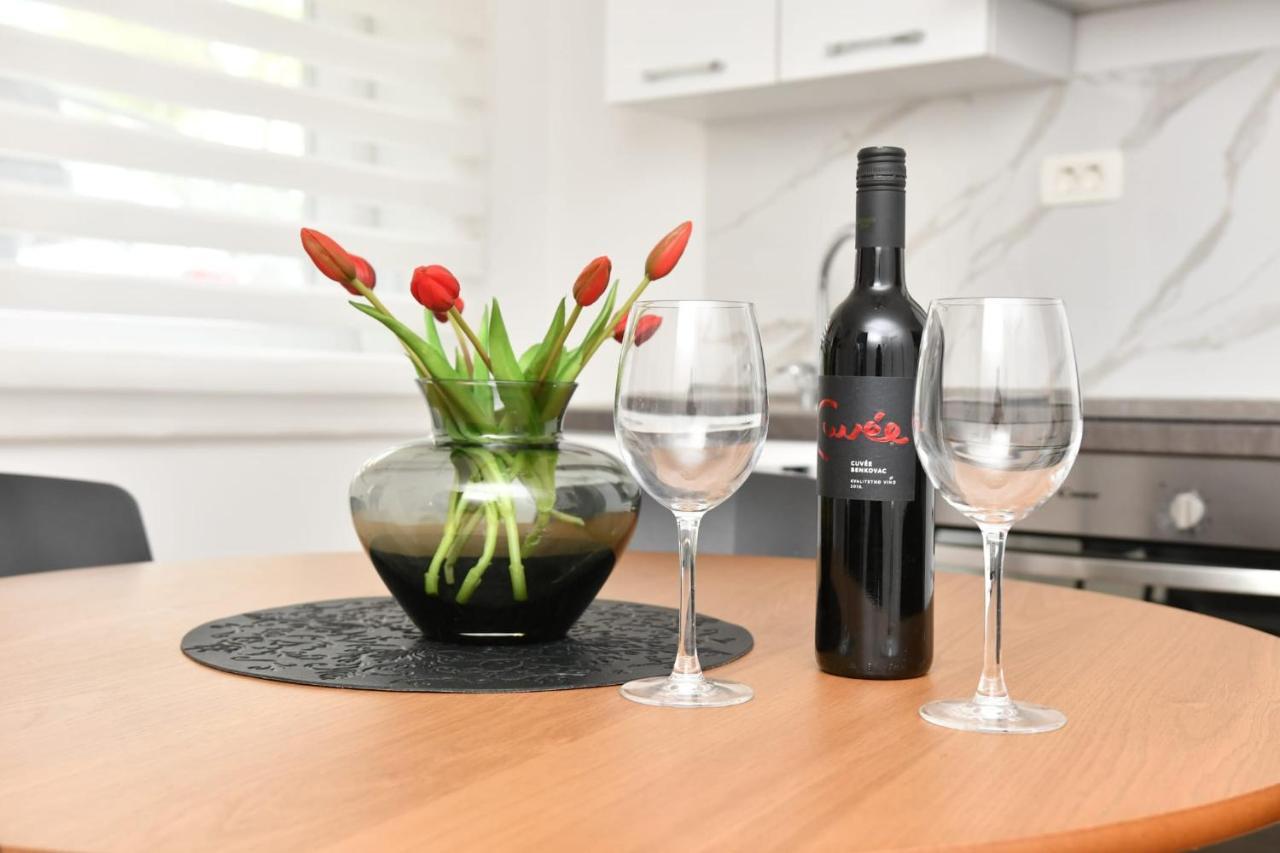 Apartman Gluic Sinj Bagian luar foto